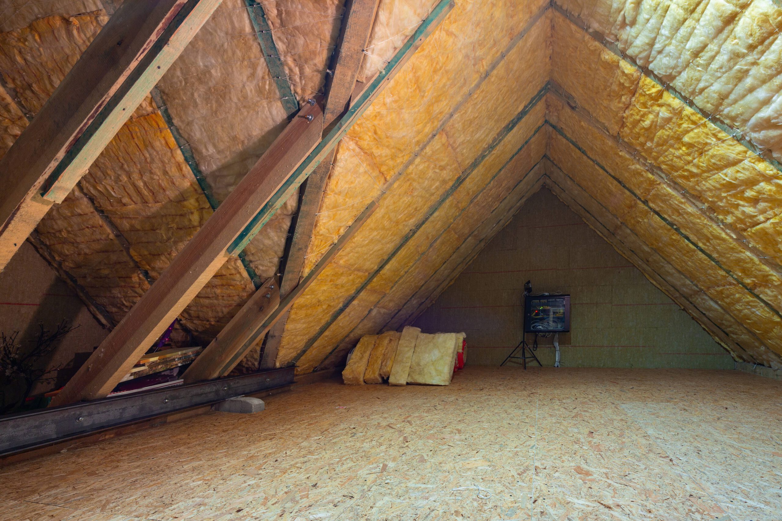 How Do You Remove All Insulation From An Attic?